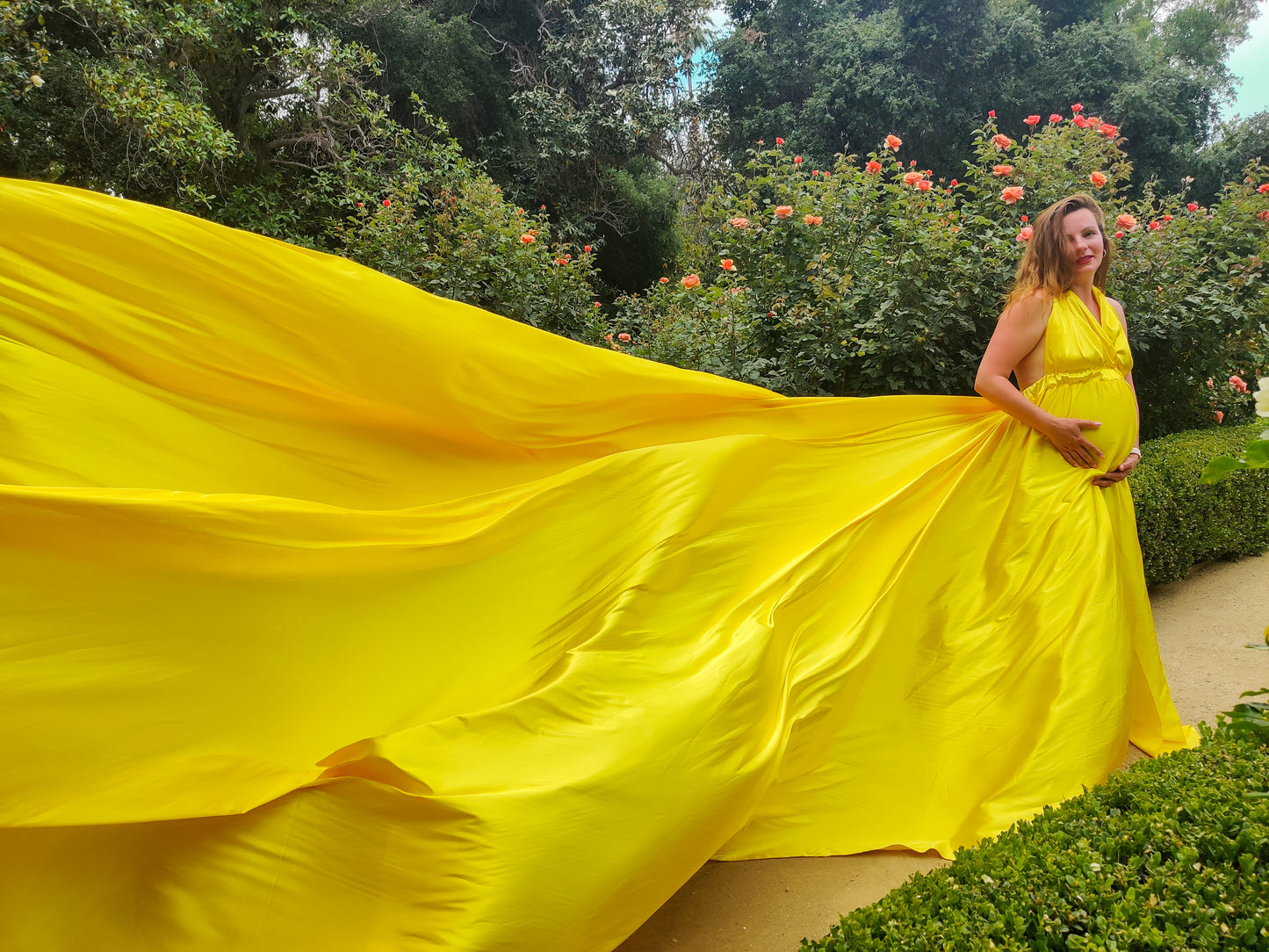Diana Infiniti Dress with long train, Yellow